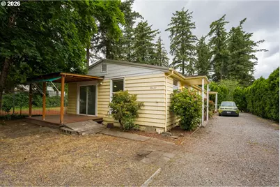 18427 SE Yamhill St, Gresham, OR 97233 - Photo 4