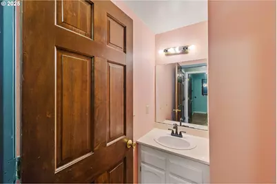 1358 Scott Ln, North Bend, OR 97459 - Photo 30