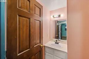 1358 Scott Ln, North Bend, OR 97459 - Photo 30