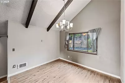 1358 Scott Ln, North Bend, OR 97459 - Photo 10