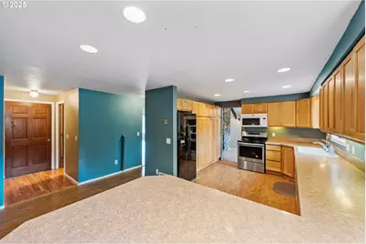 1358 Scott Ln, North Bend, OR 97459 - Photo 14