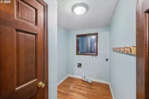 1358 Scott Ln, North Bend, OR 97459 - Photo 36