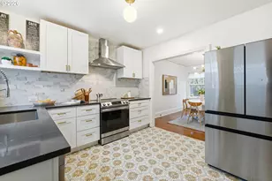 2451 SE Salmon St, Portland, OR 97214 - Photo 10