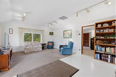 2840 NW Phillips Rd, Gaston, OR 97119 - Photo 6