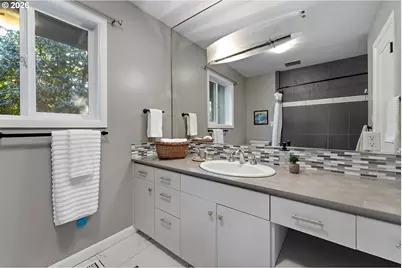 5054 SW 26th Pl, Portland, OR 97239 - Photo 20