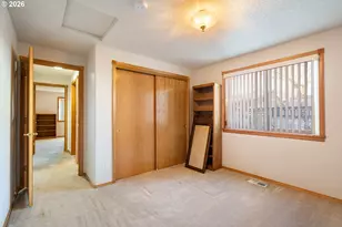 14252 SE Center St, Portland, OR 97236 - Photo 30