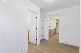 17909 Oatfield Rd, Gladstone, OR 97027 - Photo 18