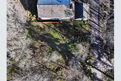 912 Hillside Ln, White Salmon, WA 98672 - Photo 2