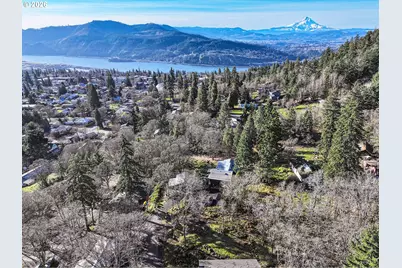 912 Hillside Ln, White Salmon, WA 98672 - Photo 6