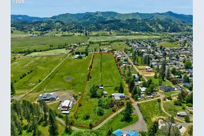 1971 E Sixth Ave, Sutherlin, OR 97479 - Photo 2