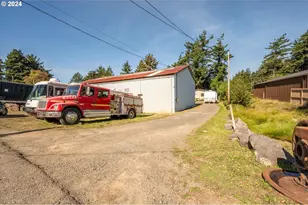 91511 Spaw Ln, Coos Bay, OR 97420 - Photo 32