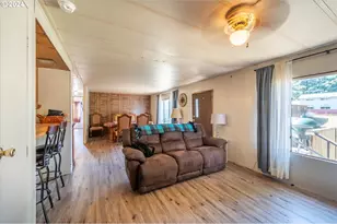91511 Spaw Ln, Coos Bay, OR 97420 - Photo 2
