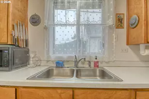 3 NW 9th St, Pendleton, OR 97801 - Photo 14