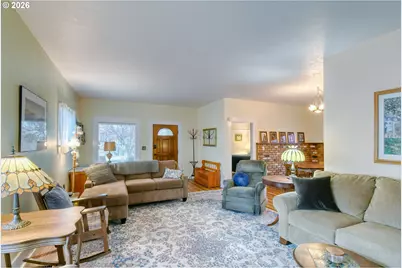 3 NW 9th St, Pendleton, OR 97801 - Photo 8