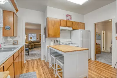 3 NW 9th St, Pendleton, OR 97801 - Photo 12