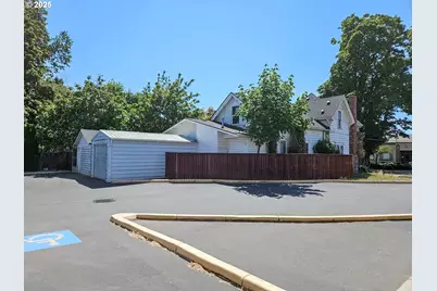 353 Smith St, Harrisburg, OR 97446 - Photo 2
