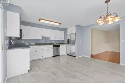 955 SE Hogan Rd, Gresham, OR 97080 - Photo 14