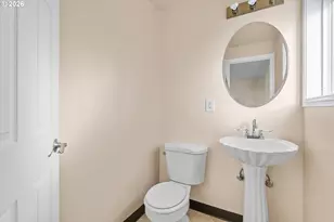 955 SE Hogan Rd, Gresham, OR 97080 - Photo 32