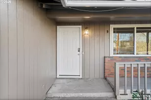 955 SE Hogan Rd, Gresham, OR 97080 - Photo 4