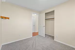 955 SE Hogan Rd, Gresham, OR 97080 - Photo 20