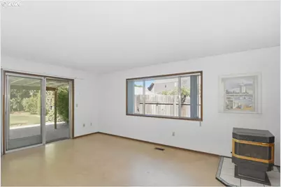 10009 NE Covington Rd, Vancouver, WA 98662 - Photo 14
