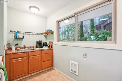 12444 SW 57th Ave, Portland, OR 97219 - Photo 36