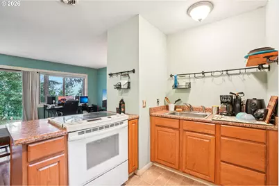 12444 SW 57th Ave, Portland, OR 97219 - Photo 32