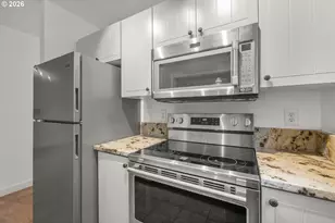 20050 Snowdrop Ct, West Linn, OR 97068 - Photo 8