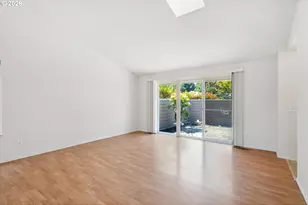 17618 SW Woodberry Ct, Beaverton, OR 97007 - Photo 12