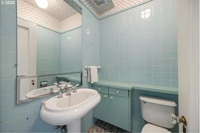 30295 N Highway 99W, Newberg, OR 97132 - Photo 14