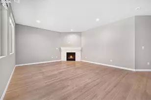 222 W 17th St, Lafayette, OR 97127 - Photo 12
