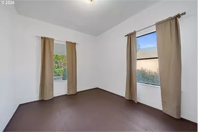 215 Cypress Ave, Garibaldi, OR 97118 - Photo 6