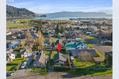 215 Cypress Ave, Garibaldi, OR 97118 - Photo 1