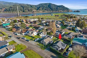 215 Cypress Ave, Garibaldi, OR 97118 - Photo 18