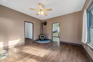 215 Cypress Ave, Garibaldi, OR 97118 - Photo 4