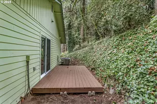 6647 SE 122nd Ave, Portland, OR 97236 - Photo 30