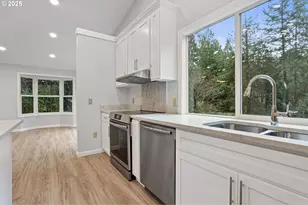 6647 SE 122nd Ave, Portland, OR 97236 - Photo 26