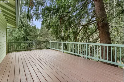 6647 SE 122nd Ave, Portland, OR 97236 - Photo 40