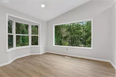 6647 SE 122nd Ave, Portland, OR 97236 - Photo 18