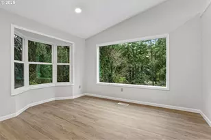 6647 SE 122nd Ave, Portland, OR 97236 - Photo 18