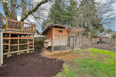 3660 NW 181st Pl, Portland, OR 97229 - Photo 32