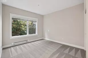 610 S Nevada St, Portland, OR 97219 - Photo 8