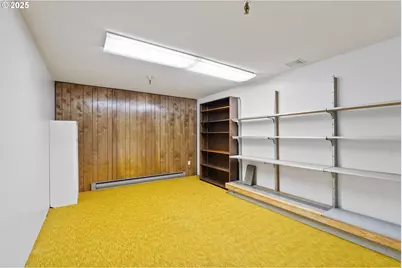 2506 1st St, Tillamook, OR 97141 - Photo 32