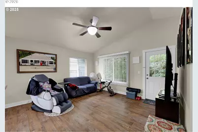 25246 Corky Ln, Veneta, OR 97487 - Photo 20