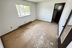 3182 NE 16th St, Gresham, OR 97030 - Photo 8