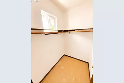 3182 NE 16th St, Gresham, OR 97030 - Photo 10