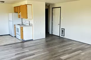 1467 W Locust St, Stayton, OR 97383 - Photo 6