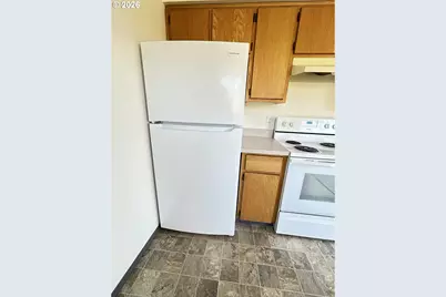 1467 W Locust St, Stayton, OR 97383 - Photo 8