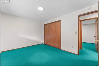880 NW 3rd St, Gresham, OR 97030 - Photo 34