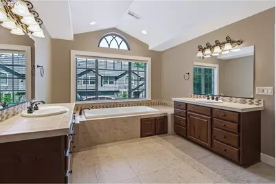 6580 SW Evan Ct, Portland, OR 97223 - Photo 26